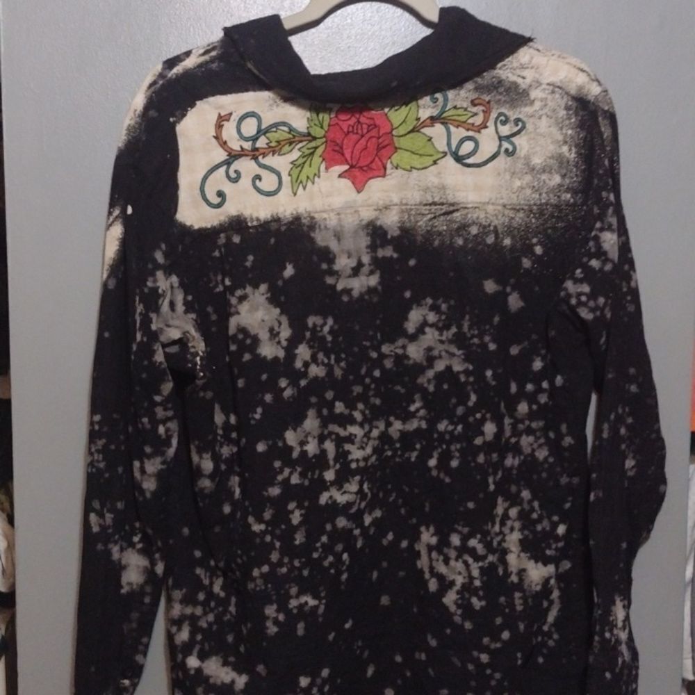 A rare bird handmade clothing flannel with roses embroidery  size small medium